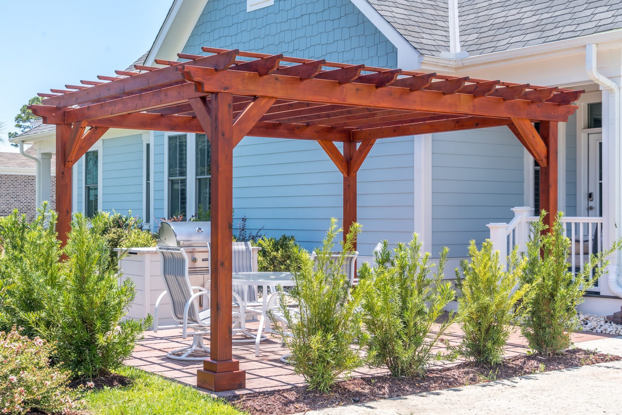 Custom built pergolas, gazebos, and shade structures in Markdale